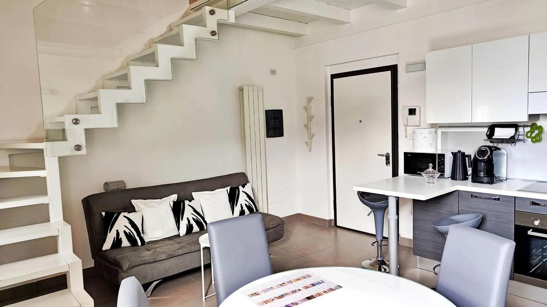 Loft Fiorenzuola Перуджа 0*,  Италия
