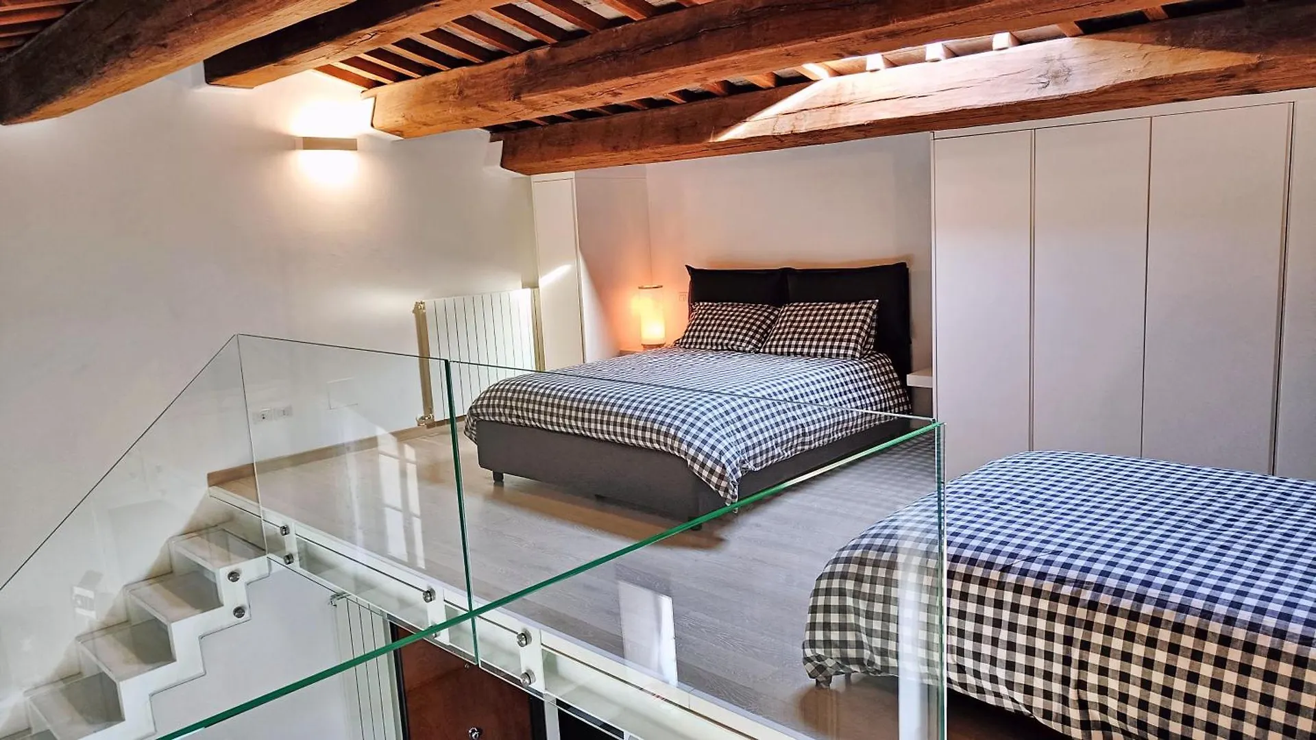 Loft Fiorenzuola Перуджа 0*,